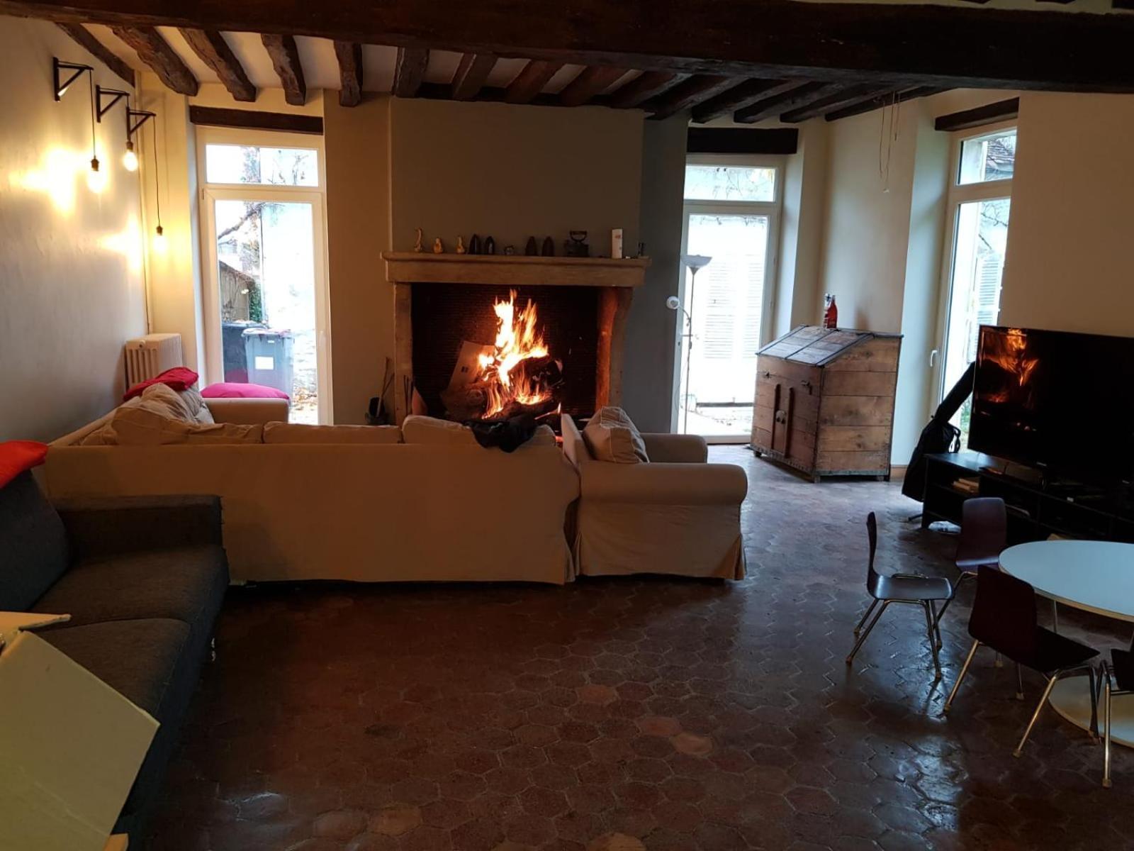 Les Oiseaux De Passage Bed and Breakfast Escolives-Sainte-Camille Eksteriør billede