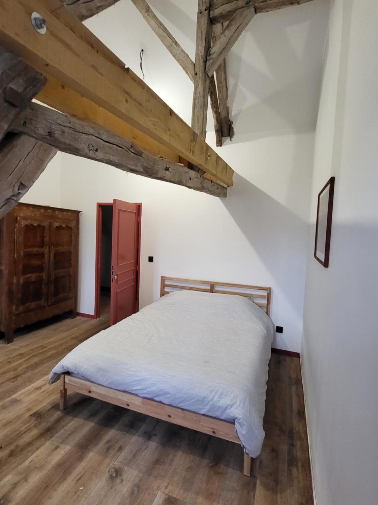 Les Oiseaux De Passage Bed and Breakfast Escolives-Sainte-Camille Eksteriør billede